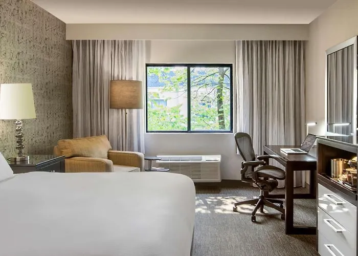 Doubletree By Hilton Chicago - Elk Grove Hotel 4*