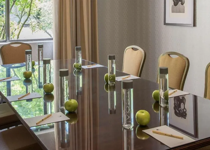 Doubletree By Hilton Chicago - Elk Grove Hotel