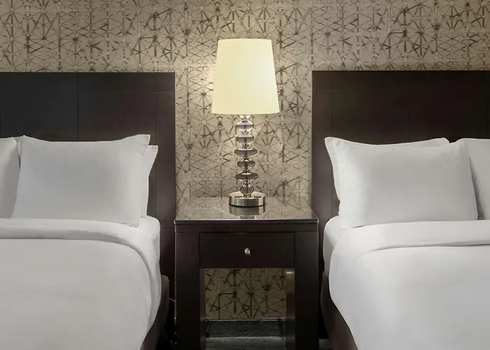 Doubletree By Hilton Chicago - Elk Grove Hotel 4*