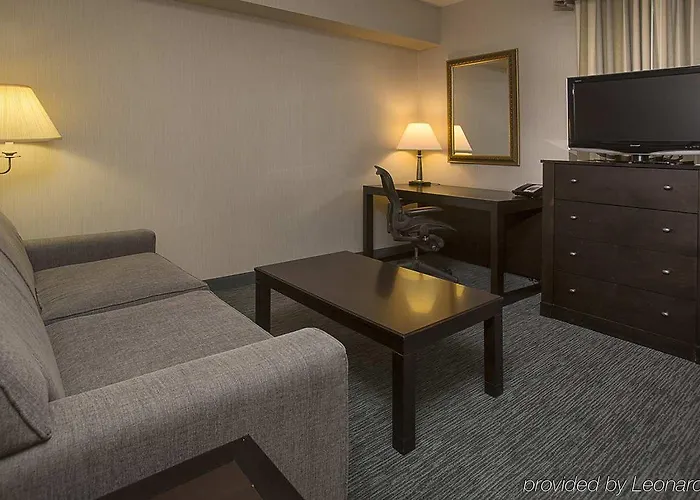 Doubletree By Hilton Chicago - Elk Grove