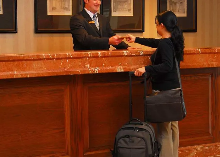Doubletree By Hilton Chicago - Elk Grove Hotel