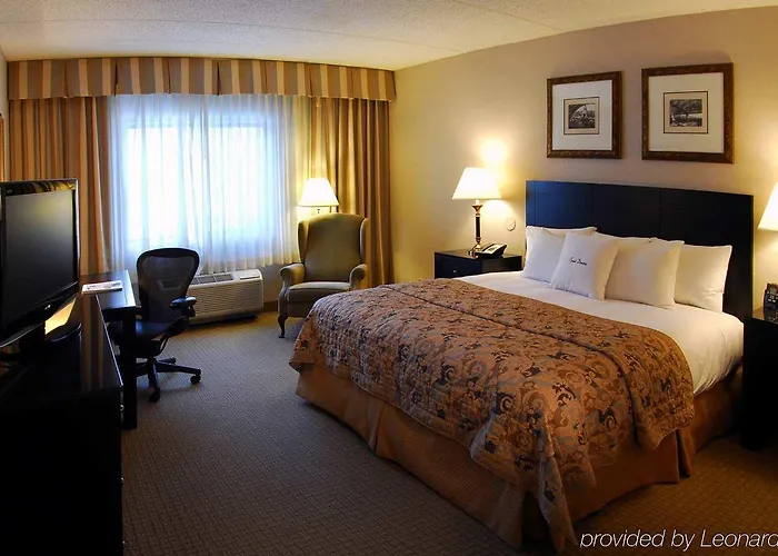 Doubletree By Hilton Chicago - Elk Grove